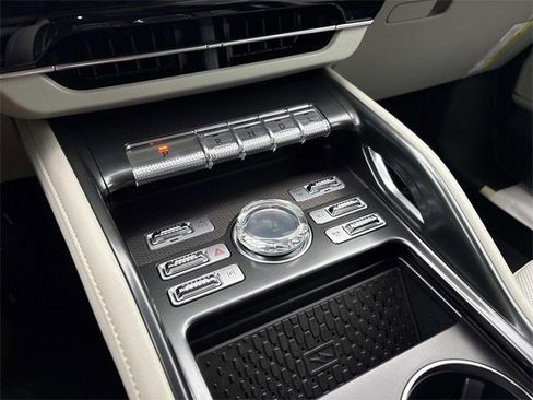 New 2026 Lincoln Nautilus Premier w/ Jet Appearance Package image 29