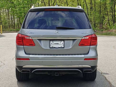 Used 2015 Mercedes-Benz GL 450 4MATIC image 4