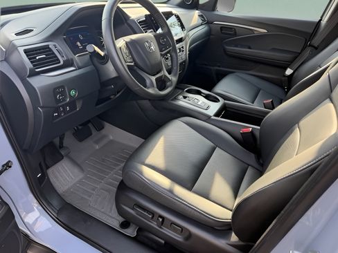 Certified 2023 Honda Passport EX-L image 9