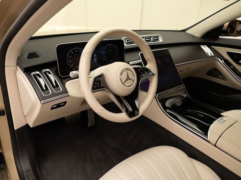 Used 2022 Mercedes-Benz S 500 4MATIC image 16