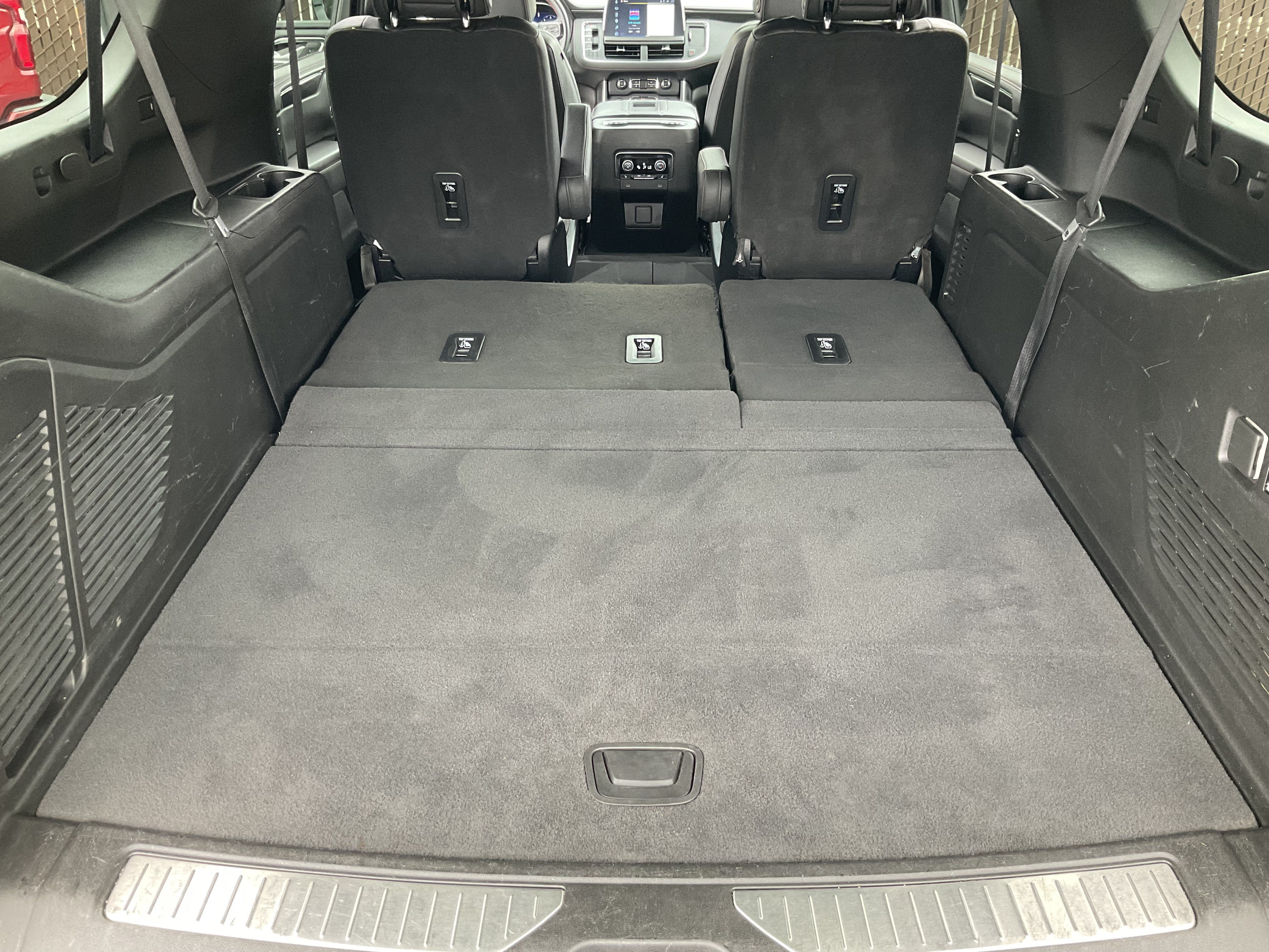 Used 2023 Chevrolet Suburban RST w/ Luxury Package AWD/4WD image 48