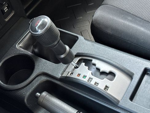 Used 2014 Toyota FJ Cruiser 4WD w/ Convenience Package image 19