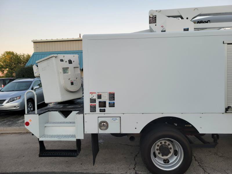 Used 2017 RAM 5500 Tradesman w/ Power & Remote Entry Group RWD image 5