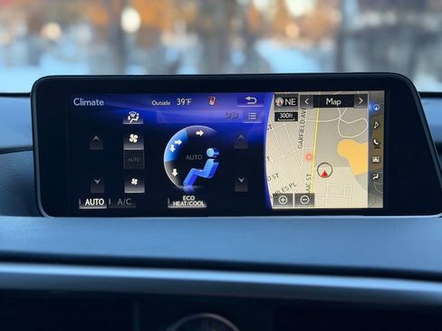 Used 2019 Lexus RX 450h AWD w/ Navigation Package image 38