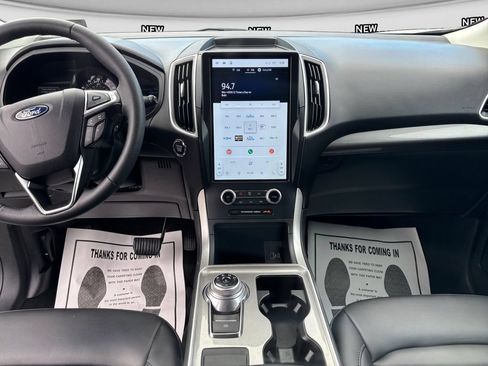 Used 2024 Ford Edge SEL w/ Convenience Package AWD/4WD image 12