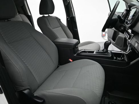 Used 2023 Toyota Tacoma SR AWD/4WD image 7