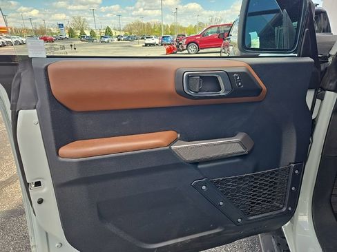 Used 2023 Ford Bronco Outer Banks AWD/4WD image 26