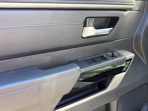 Used 2023 Toyota Sequoia Limited image 11