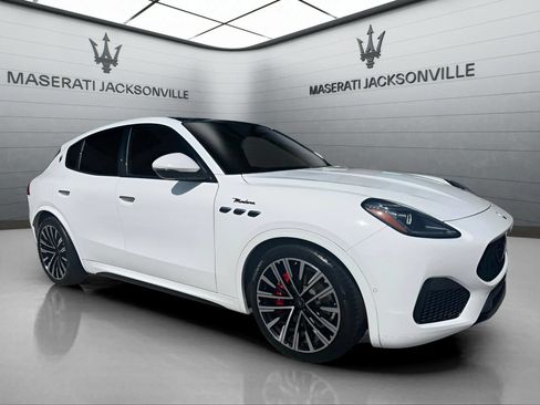 Certified 2023 Maserati Grecale Modena AWD/4WD image 13
