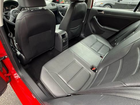 Used 2014 Volkswagen Jetta SE image 25