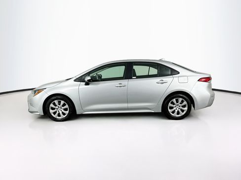 Used 2024 Toyota Corolla LE FWD image 4