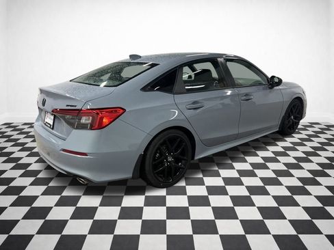 Used 2023 Honda Civic Sport image 8