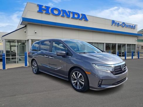 Used 2023 Honda Odyssey Touring image 3