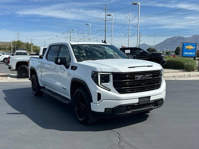 Used 2022 GMC Sierra 1500 Elevation w/ Elevation Premium Package AWD/4WD image 10