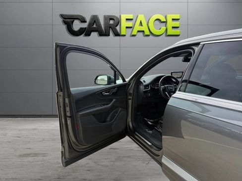 Used 2019 Audi Q7 3.0T Premium w/ Convenience Package AWD/4WD image 14