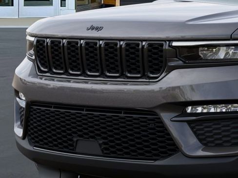 New 2025 Jeep Grand Cherokee Limited w/ Black Appearance Package image 11