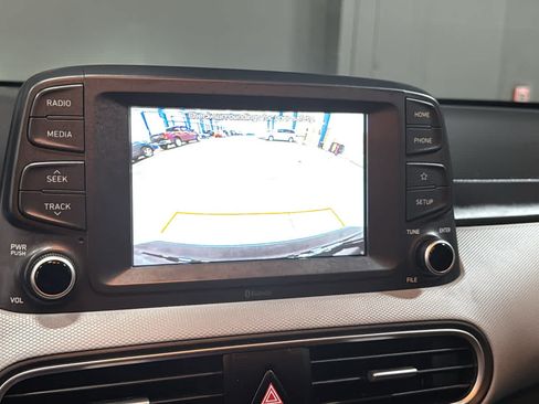 Used 2019 Hyundai Kona SE FWD image 16