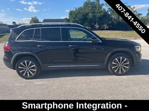 Used 2022 Mercedes-Benz GLB 250 image 2