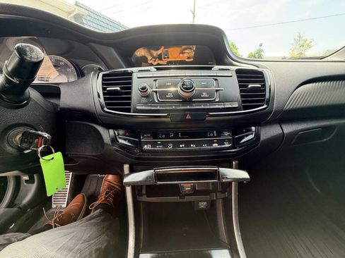 Used 2017 Honda Accord Sport image 67