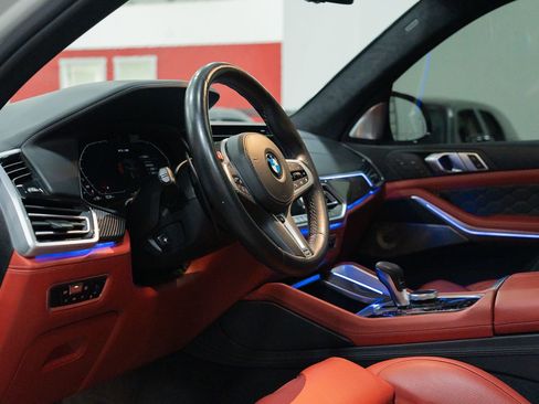 Used 2021 BMW X5 M w/ Competition Package image 22