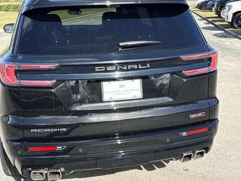 Used 2025 GMC Acadia Denali w/ Super Cruise Package image 6