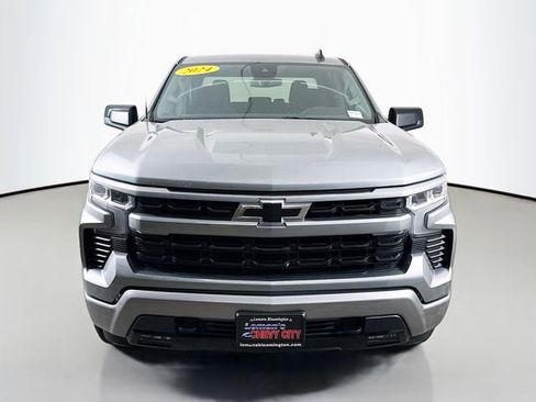 Used 2024 Chevrolet Silverado 1500 RST w/ Z71 Off-Road Package AWD/4WD image 2