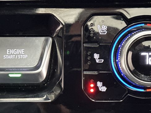 Used 2024 GMC Sierra 1500 Denali w/ Technology Package image 42