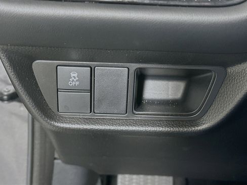 Used 2025 Honda HR-V LX image 16