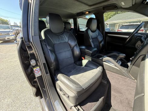 Used 2009 Porsche Cayenne GTS image 12