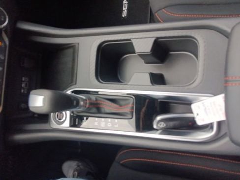 New 2025 Nissan Sentra SR image 22