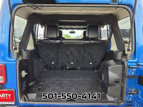 Used 2014 Jeep Wrangler Unlimited Sahara image 15