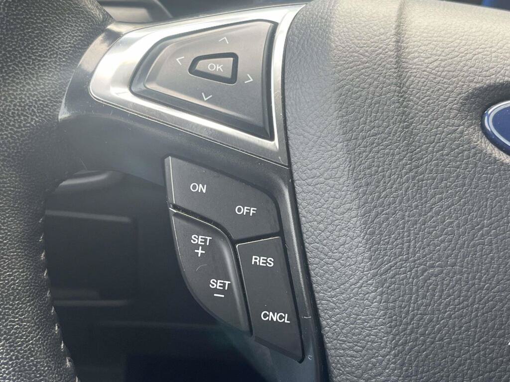 Used 2024 Ford Edge SEL AWD/4WD image 29
