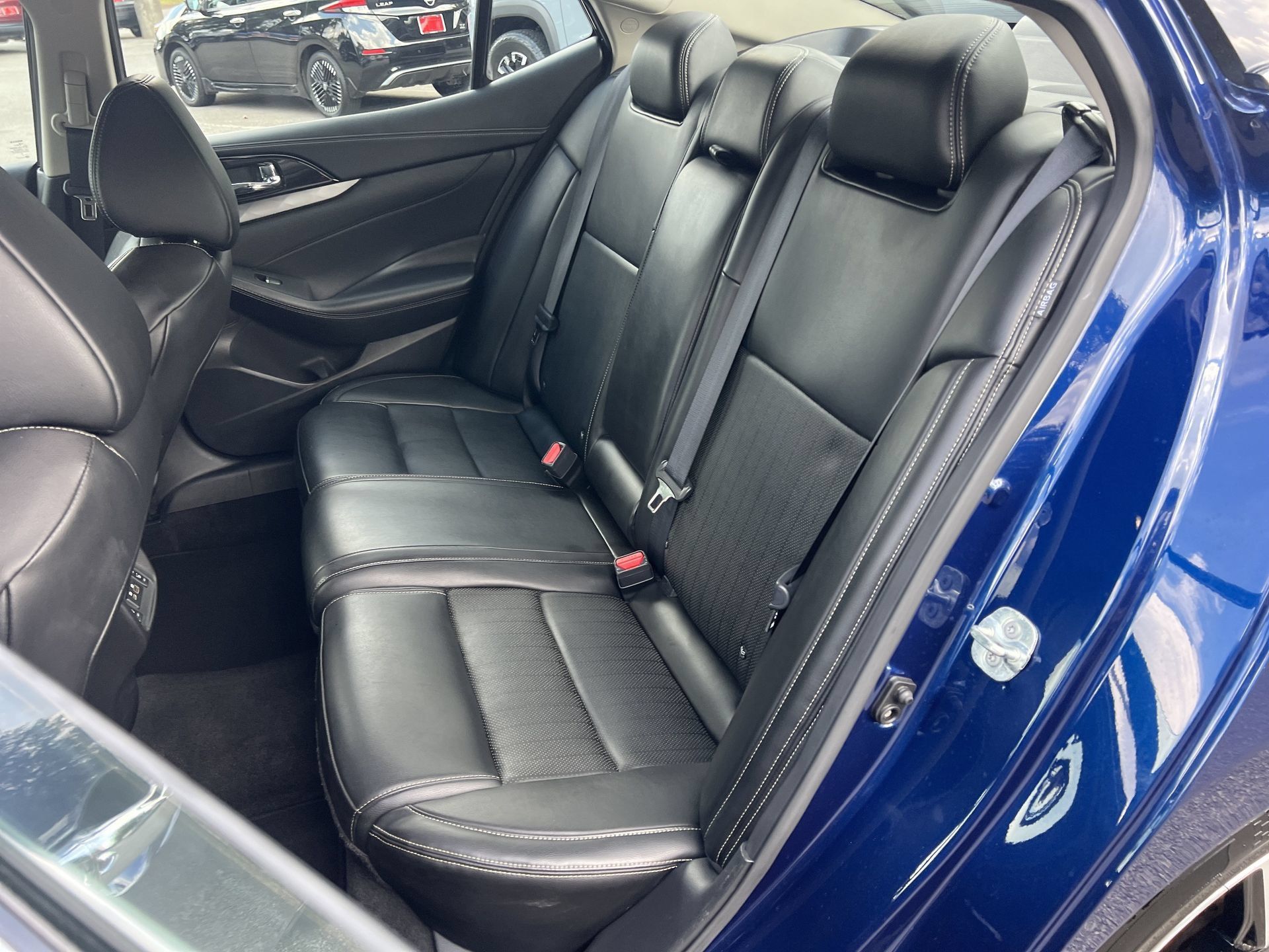 Used 2023 Nissan Maxima SL FWD image 19