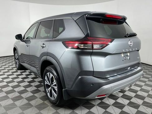Used 2022 Nissan Rogue SV FWD image 10