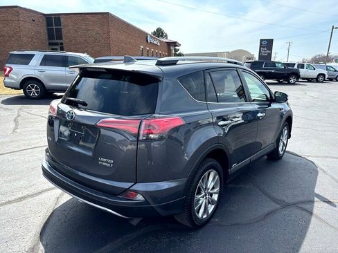 Used 2017 Toyota RAV4 Limited image 3