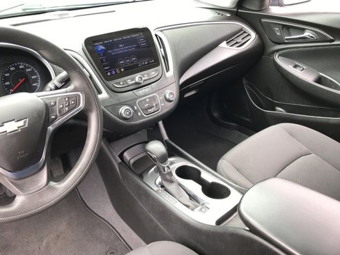 Used 2024 Chevrolet Malibu LS w/ Driver Confidence Package FWD image 10