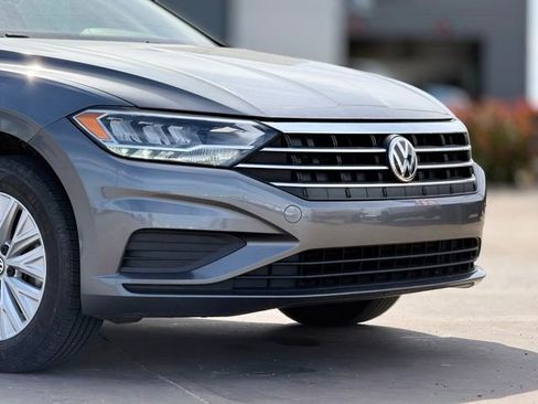 Used 2020 Volkswagen Jetta S w/ Driver Assistance Package image 9