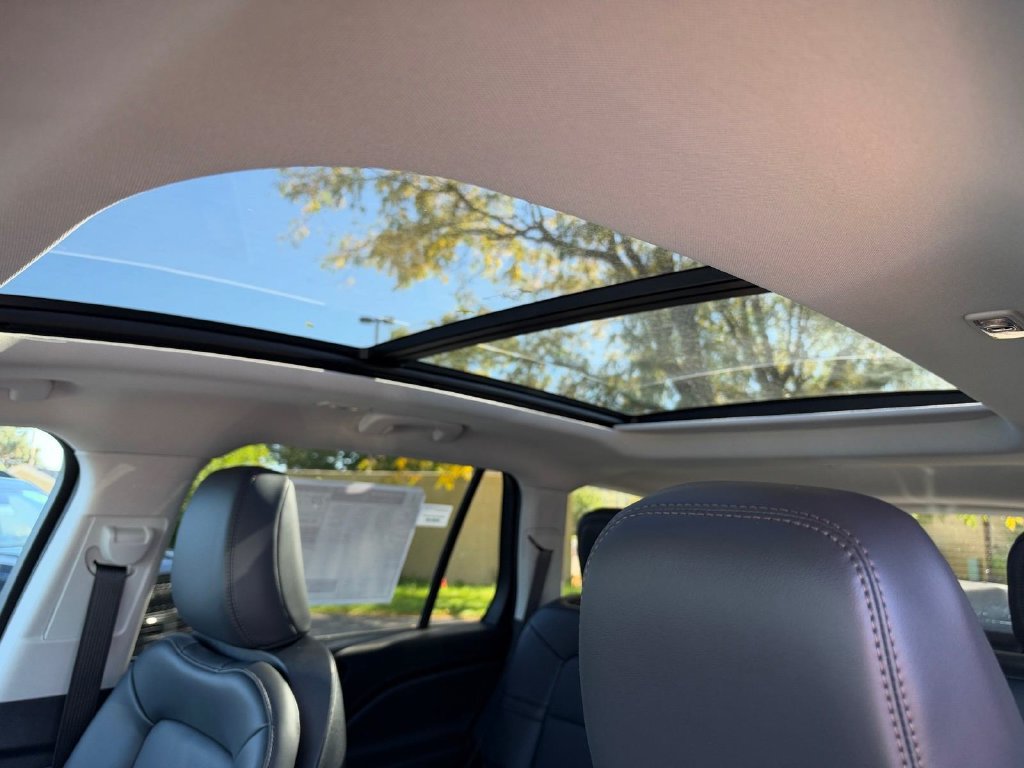 New 2027 Lincoln Aviator AWD image 9