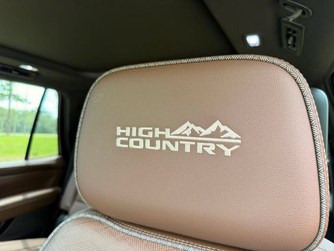 Used 2021 Chevrolet Tahoe High Country w/ Premium Package RWD image 24