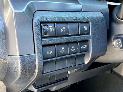 Certified 2026 Toyota 4Runner TRD Off-Road Premium AWD/4WD image 33
