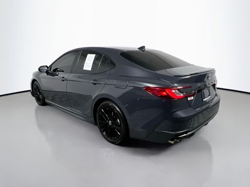 Used 2025 Toyota Camry SE FWD image 8