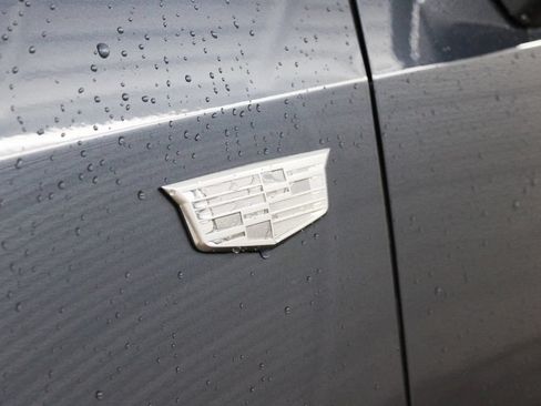 Used 2019 Cadillac XT5 FWD image 40