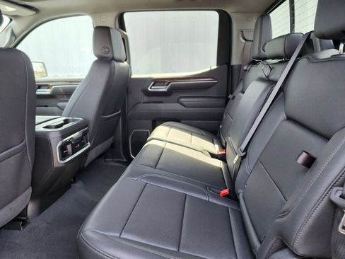 Used 2025 GMC Sierra 1500 Elevation w/ Elevation Premium Package AWD/4WD image 14