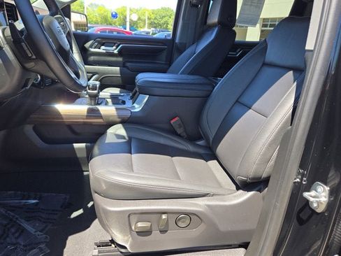 Used 2024 Chevrolet Silverado 1500 LT Trail Boss w/ LT Trail Boss Premium Package AWD/4WD image 22