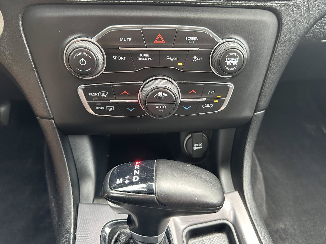 Used 2020 Dodge Charger SXT w/ Plus Group AWD/4WD image 56