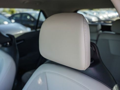 Certified 2025 Kia Niro EX FWD image 27