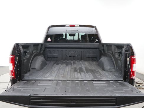 Used 2020 Ford F150 XLT w/ Equipment Group 302A Luxury AWD/4WD image 18