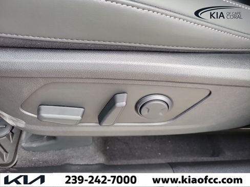 New 2026 Kia Sorento S FWD image 30