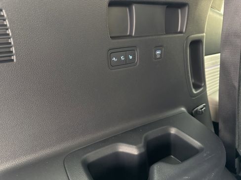 Used 2025 Hyundai Palisade Calligraphy image 13