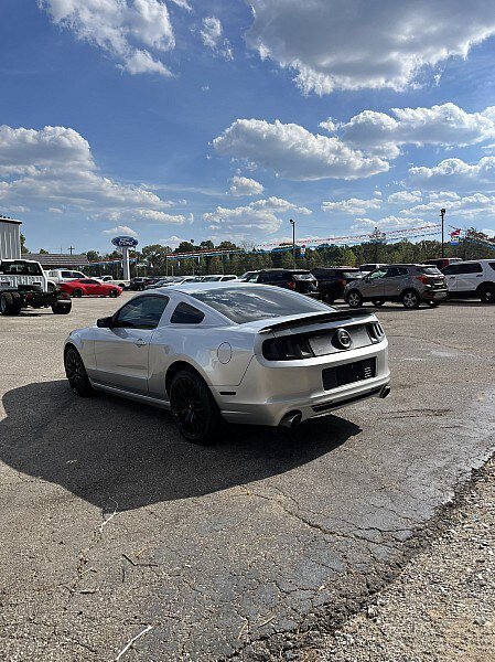 Used 2014 Ford Mustang Coupe RWD image 5